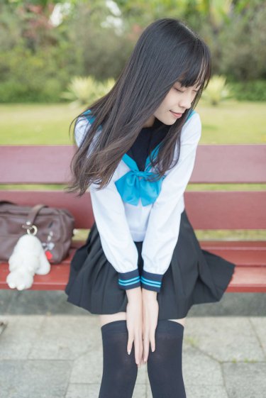 独居的高中少女